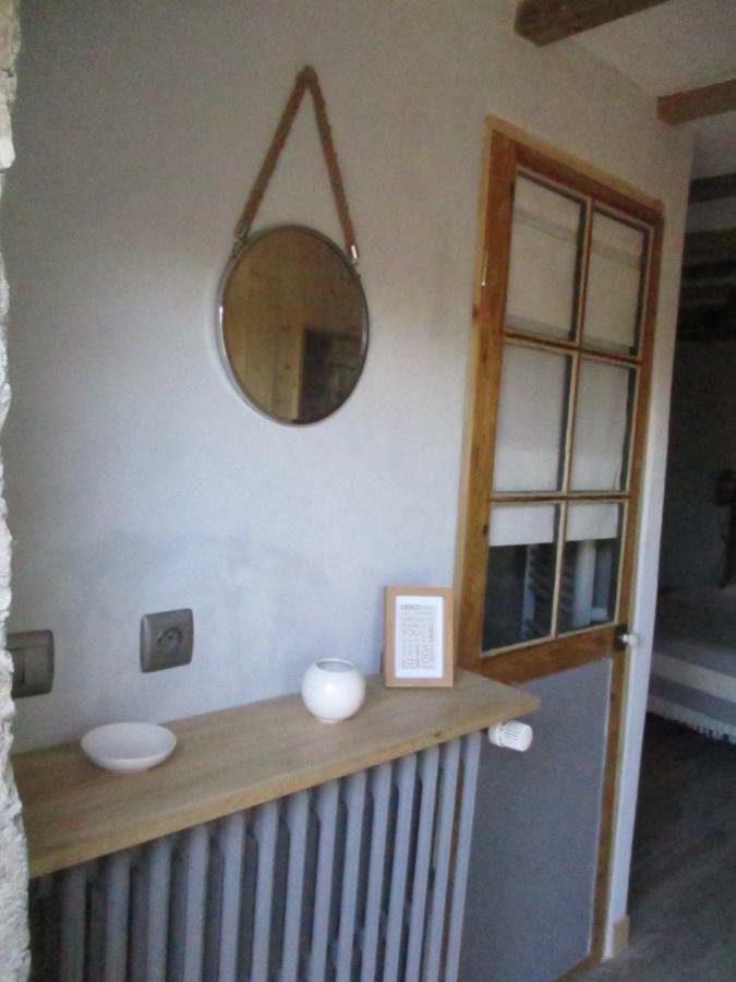La Grange Aux Hirondelles Bed and Breakfast Sancoins Eksteriør billede